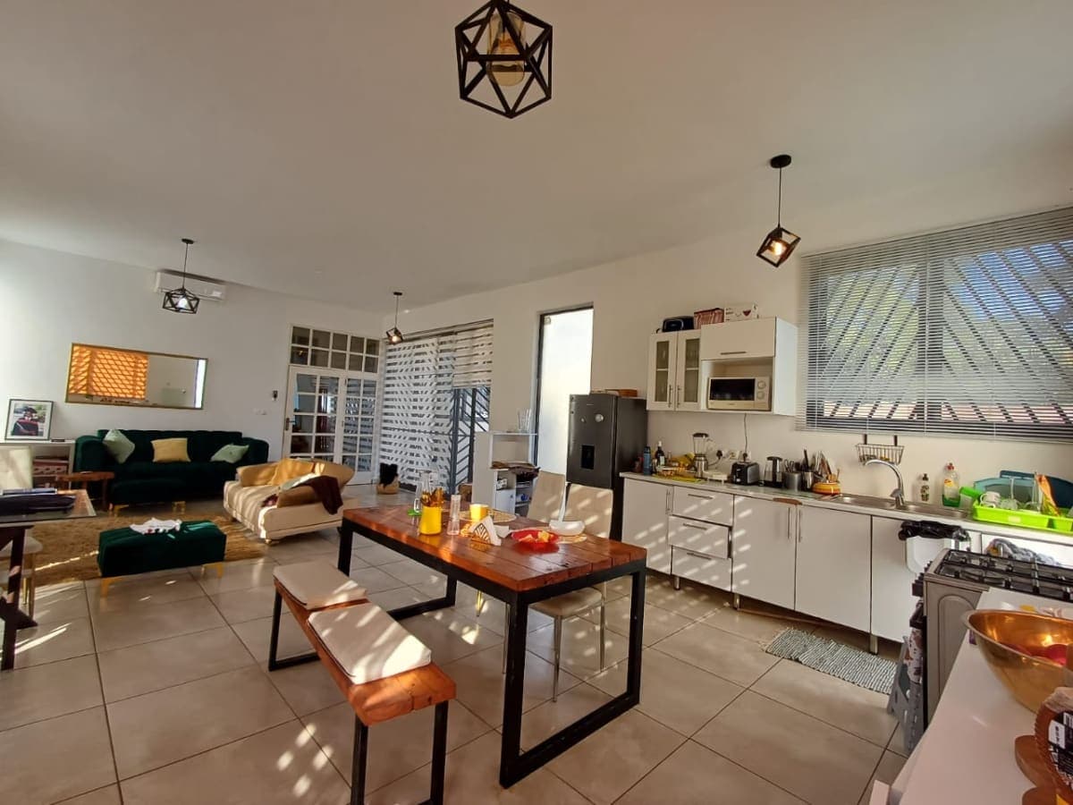 Arrenda-se Moradia T2 Espaçosa